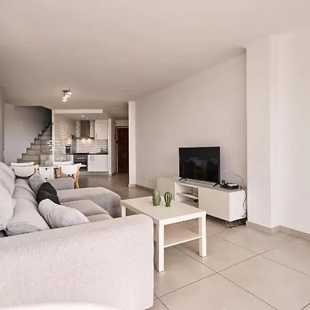Fuer 4 Personen Ca 70 Qm In Empuriabrava, Costa Brava Golf De Roses * Empuriabrava